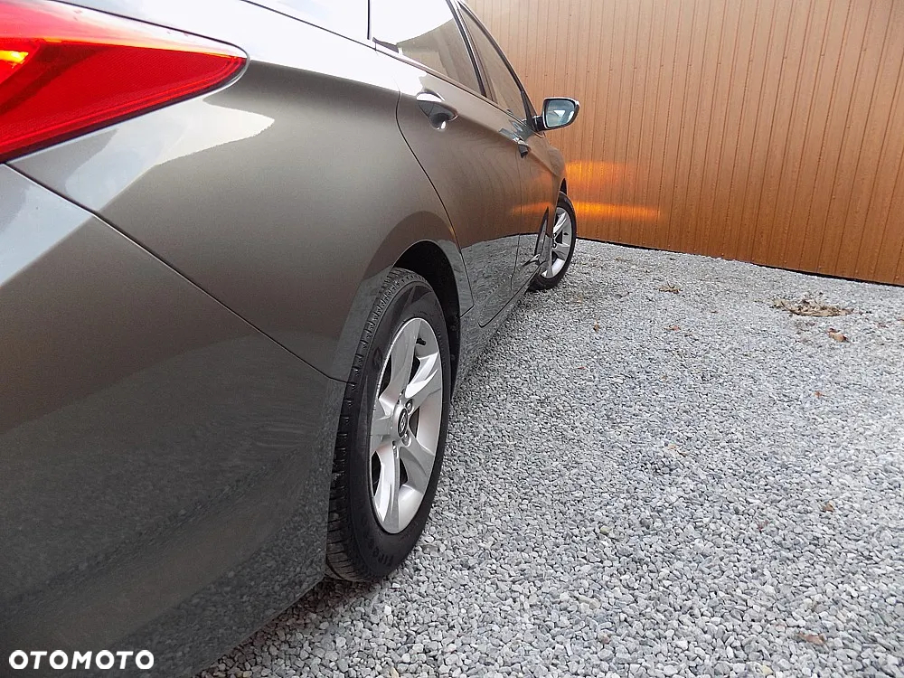 Hyundai i40 1.7 CRDi Comfort + - 25