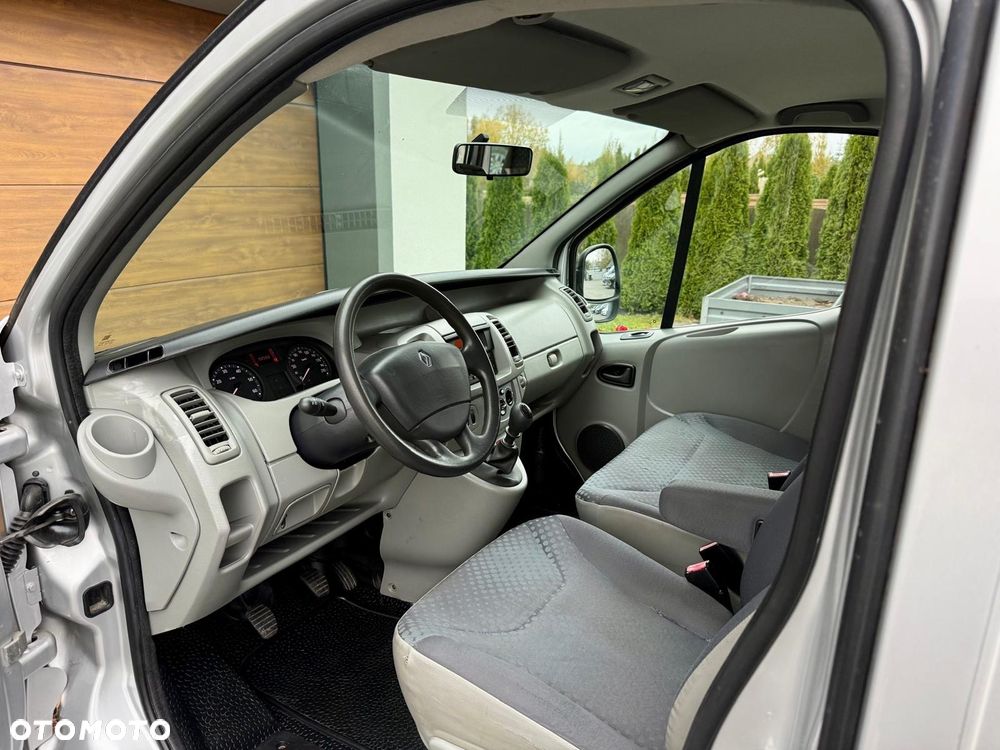 Renault Trafic 2.0 16V Passenger Privilège - 16