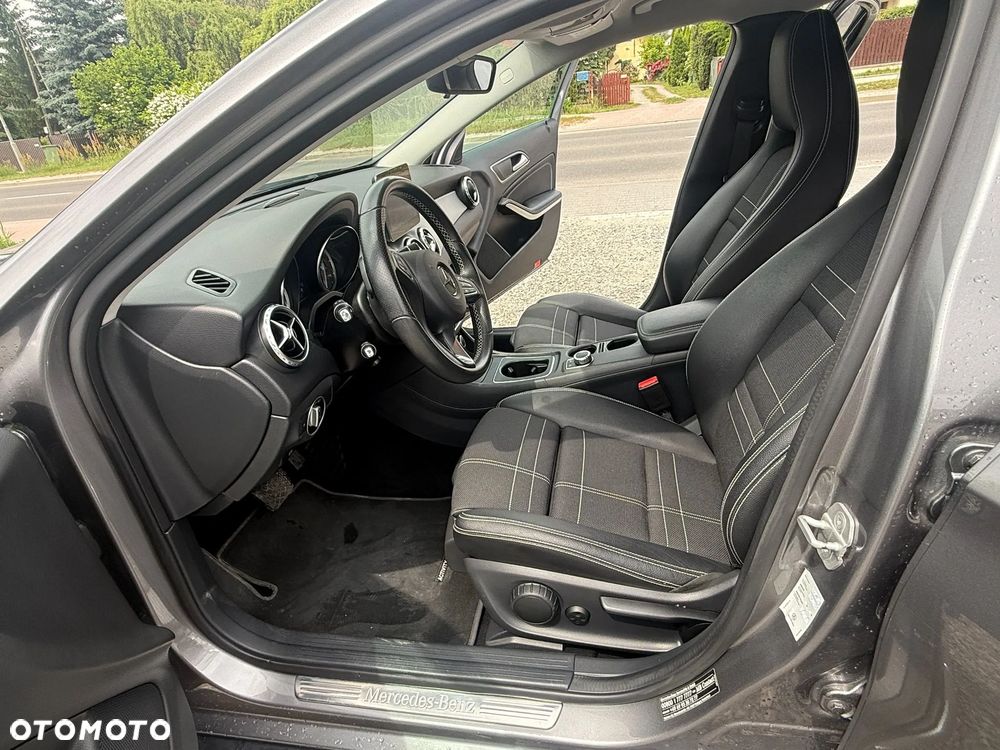 Mercedes-Benz GLA 200 7G-DCT Activity Edition - 21
