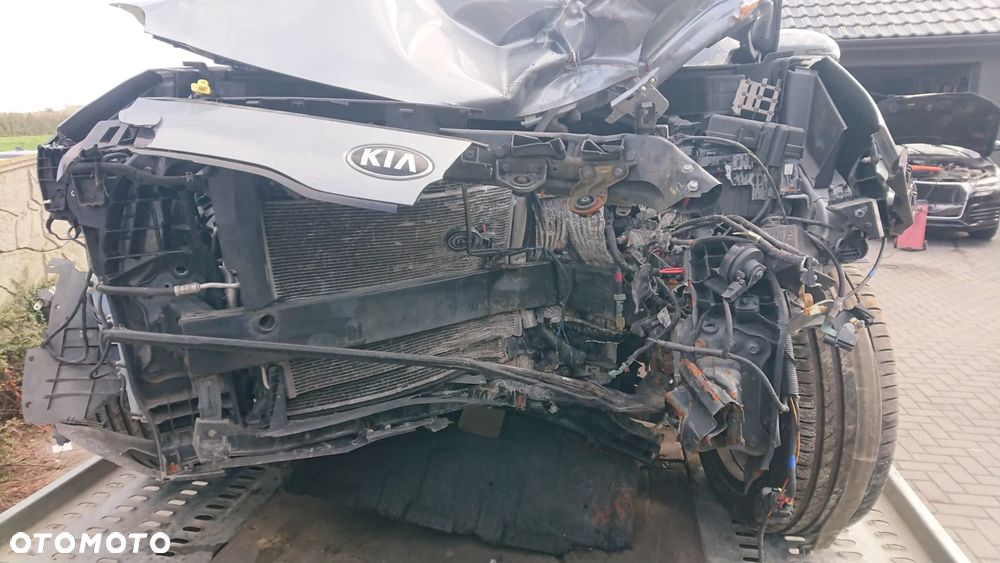 Kia Sportage 1.6 CRDI AWD GT LINE - 27