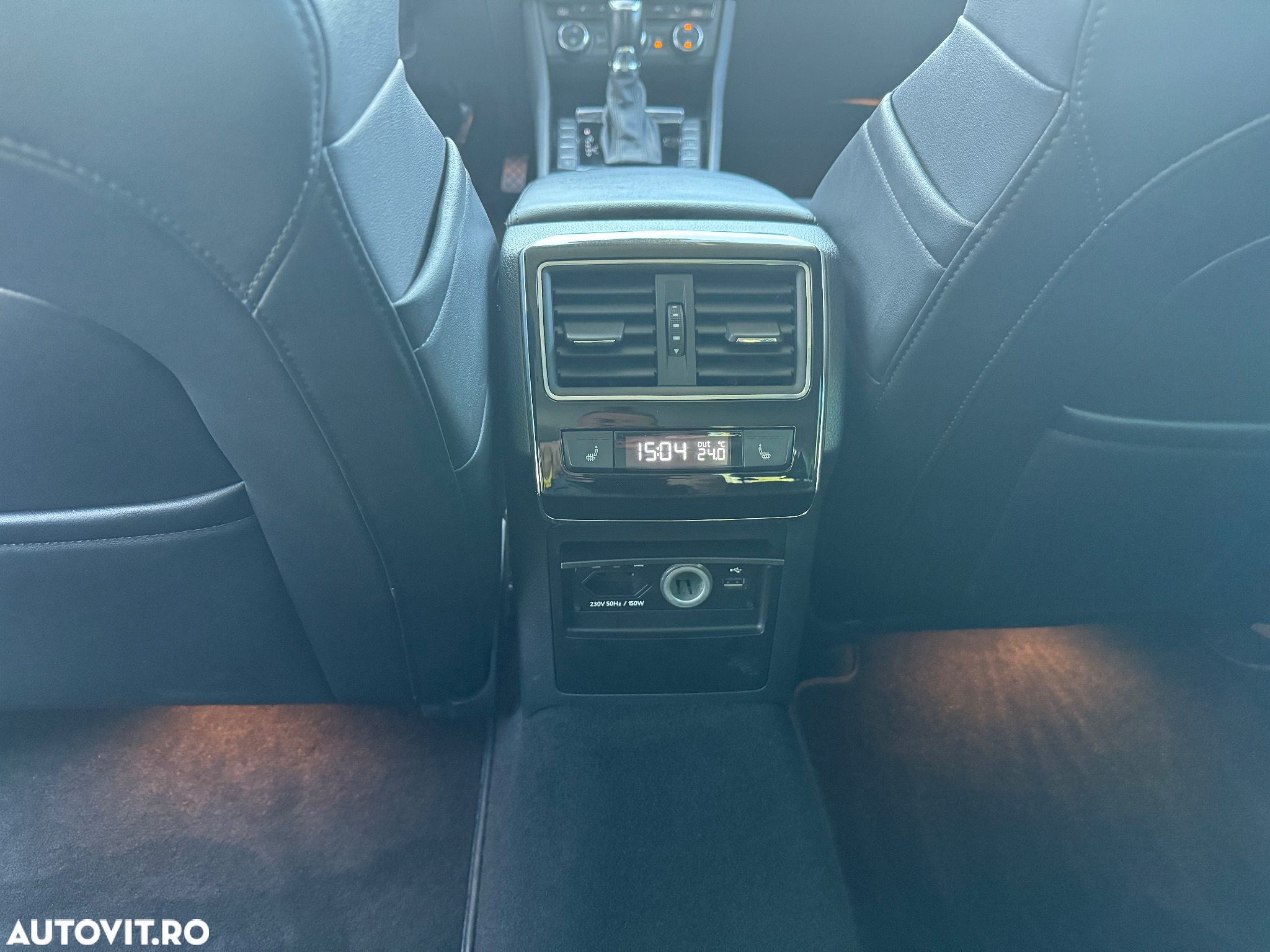 Skoda Superb 2.0 TDI DSG Style - 26
