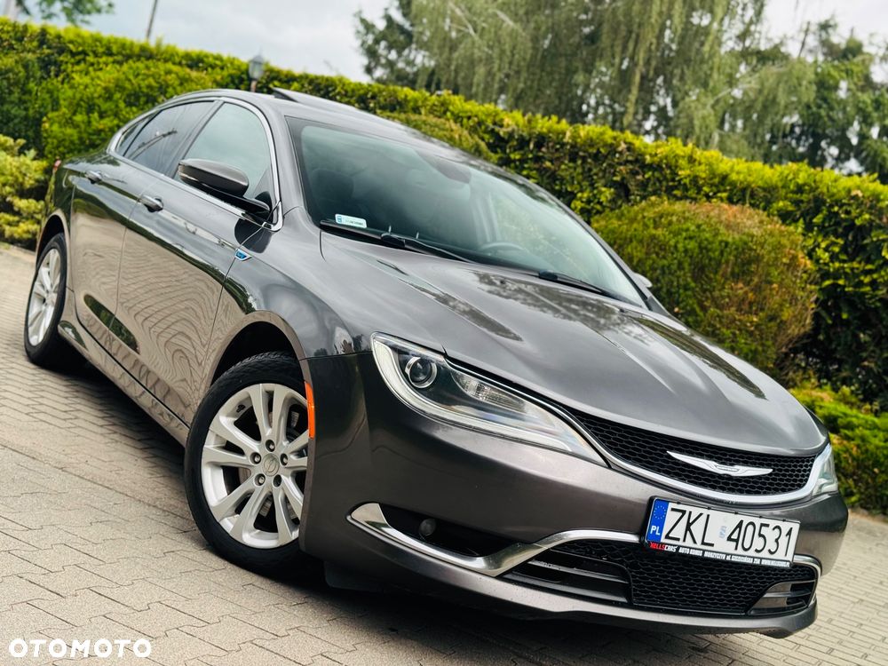 Chrysler 200 - 12