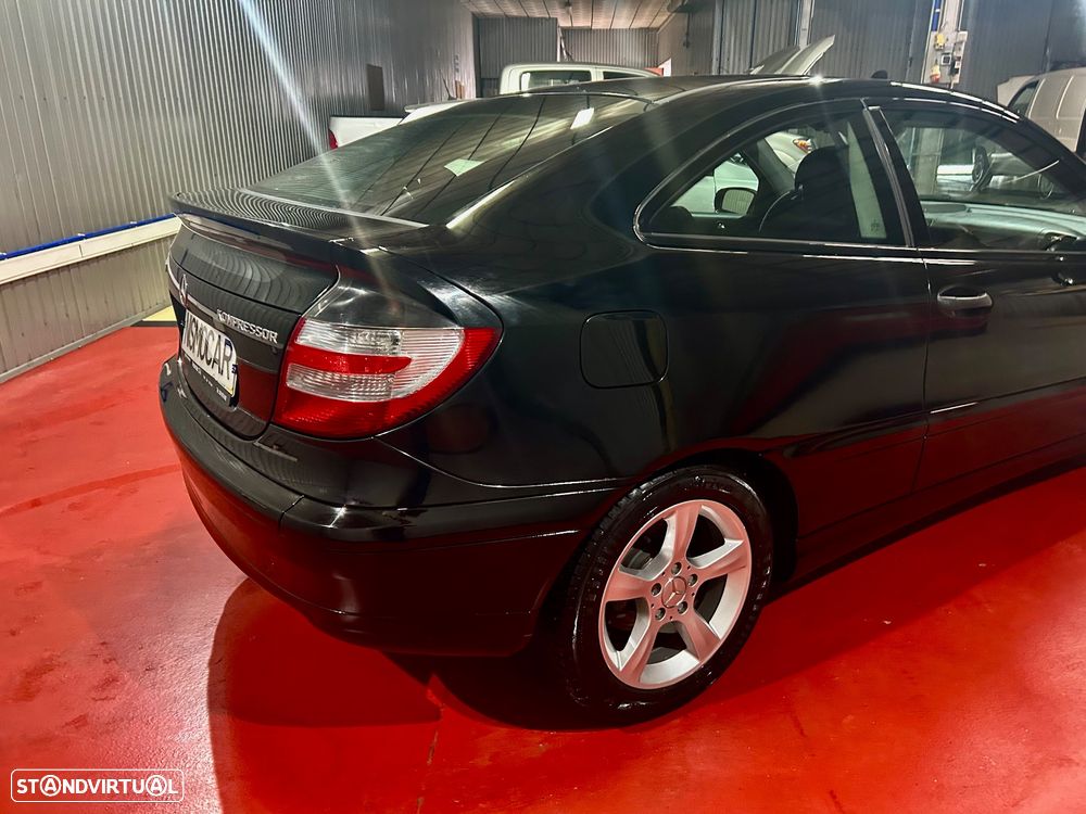 Mercedes-Benz C 180 - 4