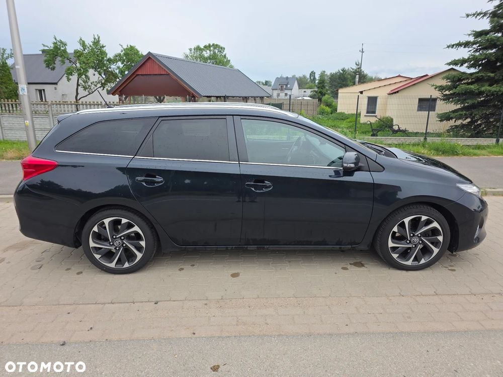Toyota Auris 2.0 D-4D Prestige - 3