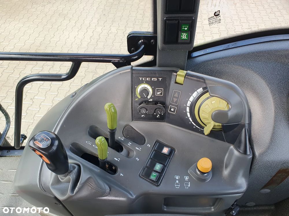 Claas Arion 410 - 11