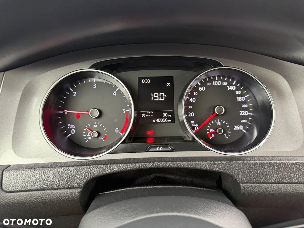 Volkswagen Golf 1.6 TDI BlueMotion Technology Trendline - 16