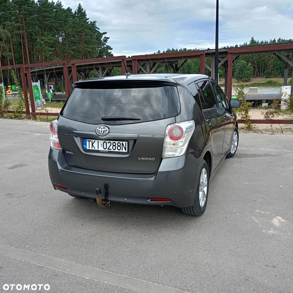 Toyota Verso 2.0 D-4D - 2
