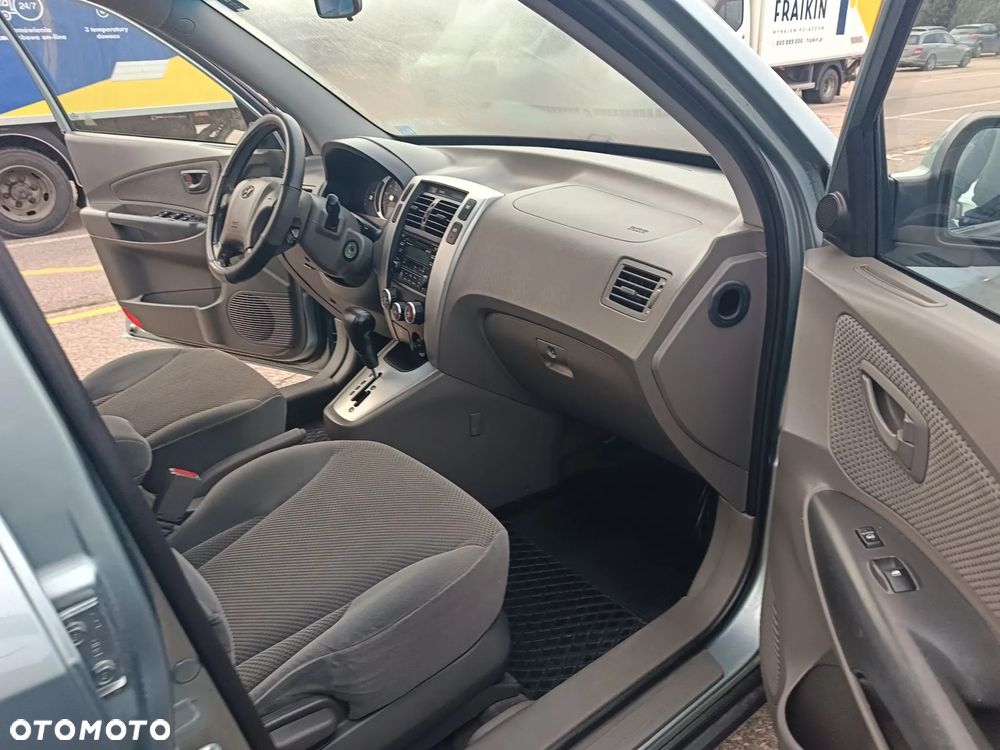 Hyundai Tucson 2.7 V6 4WD GLS - 9