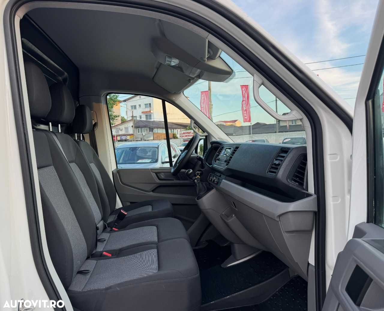 Volkswagen CRAFTER L2H2 - 19