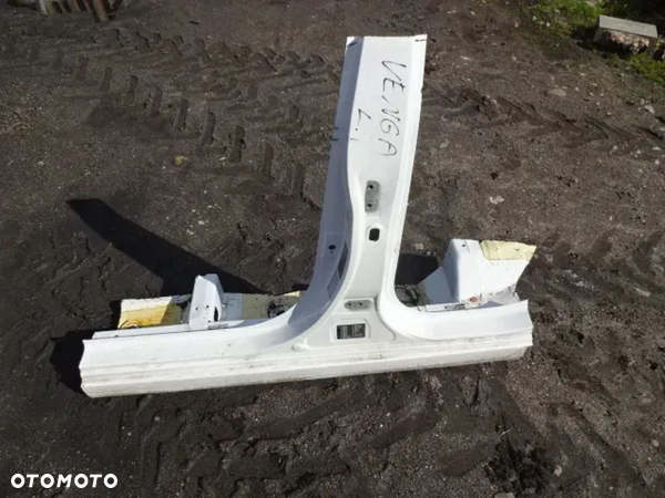 KIA VENGA IX20 08-15 PRÓG SŁUPEK LEWY