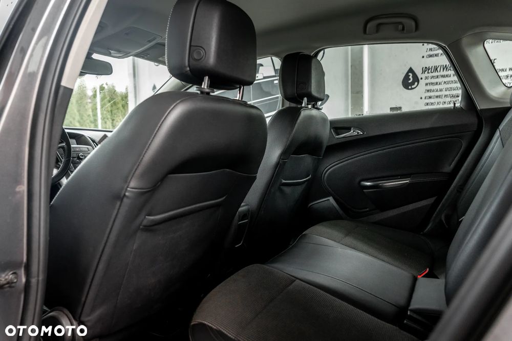 Opel Astra IV 1.4 T Cosmo S&S - 16