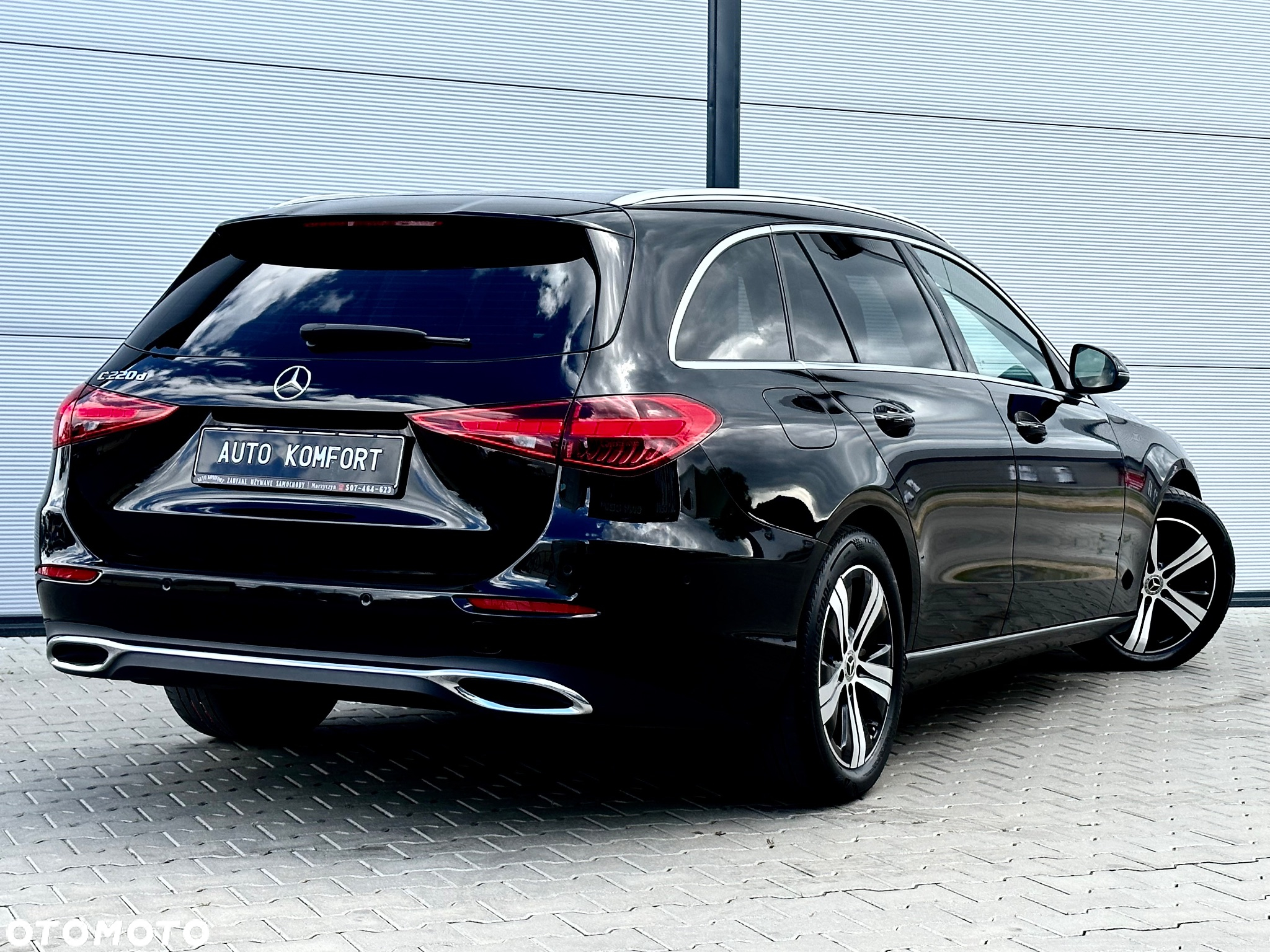 Mercedes-Benz Klasa C 220 d T 9G-TRONIC Avantgarde - 16