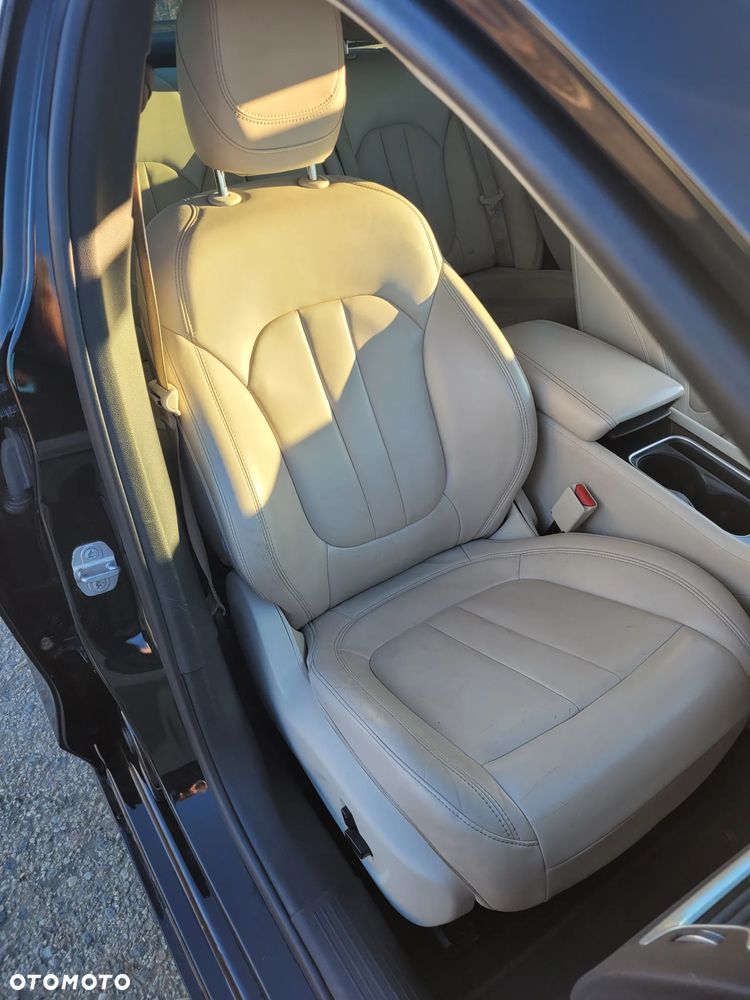 Chrysler 200 - 6