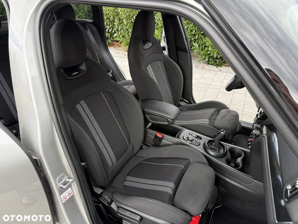 MINI John Cooper Works - 10