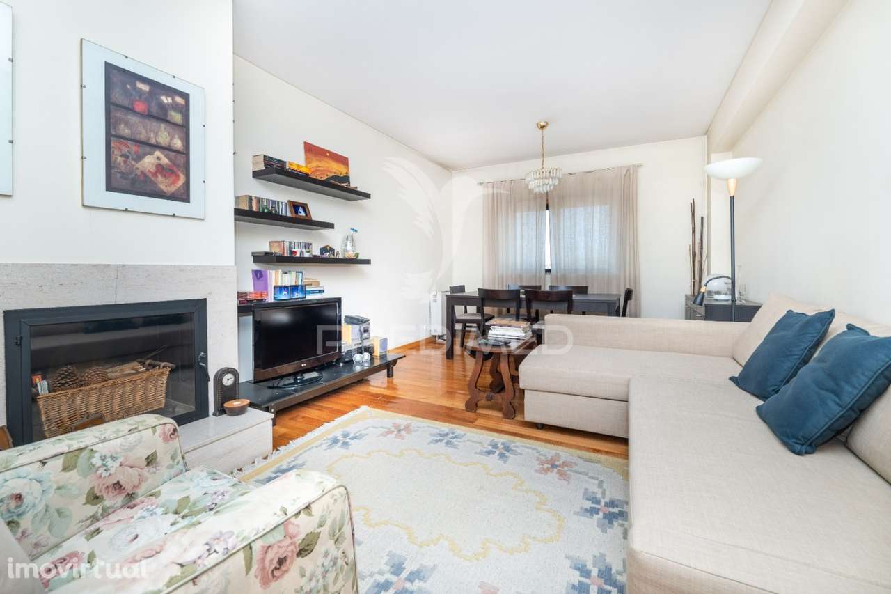 EXCELENTE APARTAMENTO T2 - BRAGA (LOMAR) - Grande imagem: 4/21