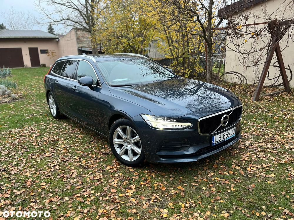 Volvo V90 D3 Momentum Pro - 1
