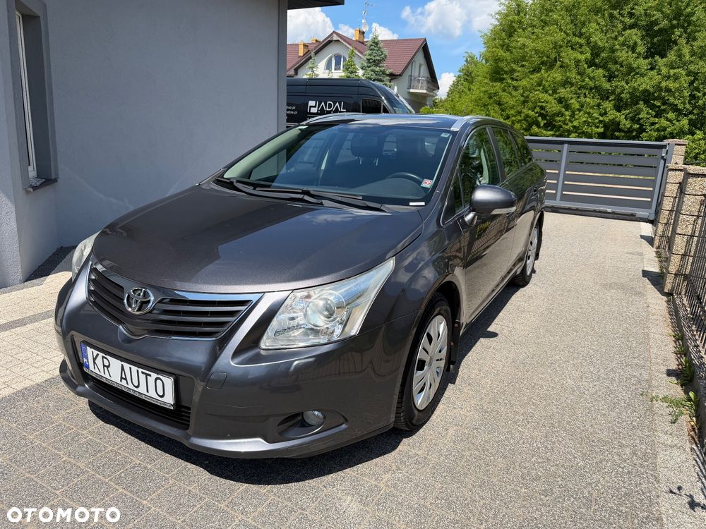 Toyota Avensis 1.6 Comfort - 2