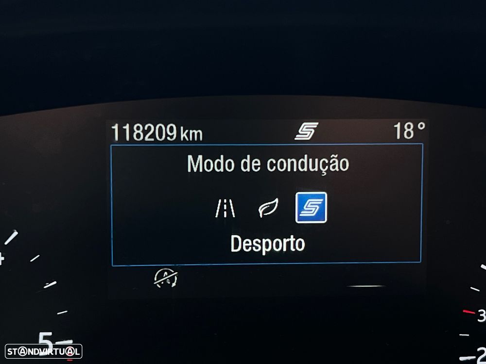 Ford Focus SW 1.5 TDCi EcoBlue ST-Line - 22