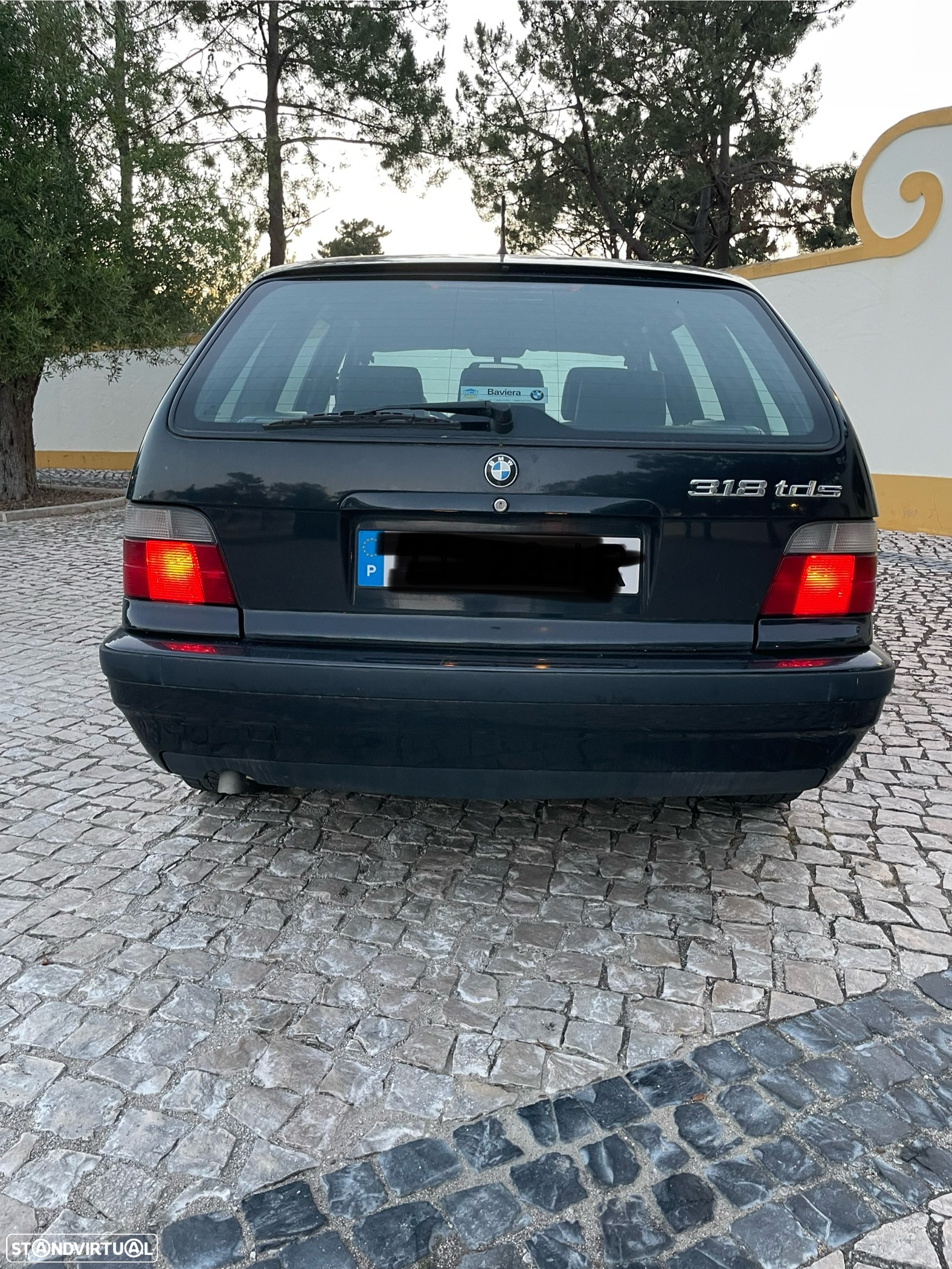 BMW 318 tds Touring Exclusive - 9