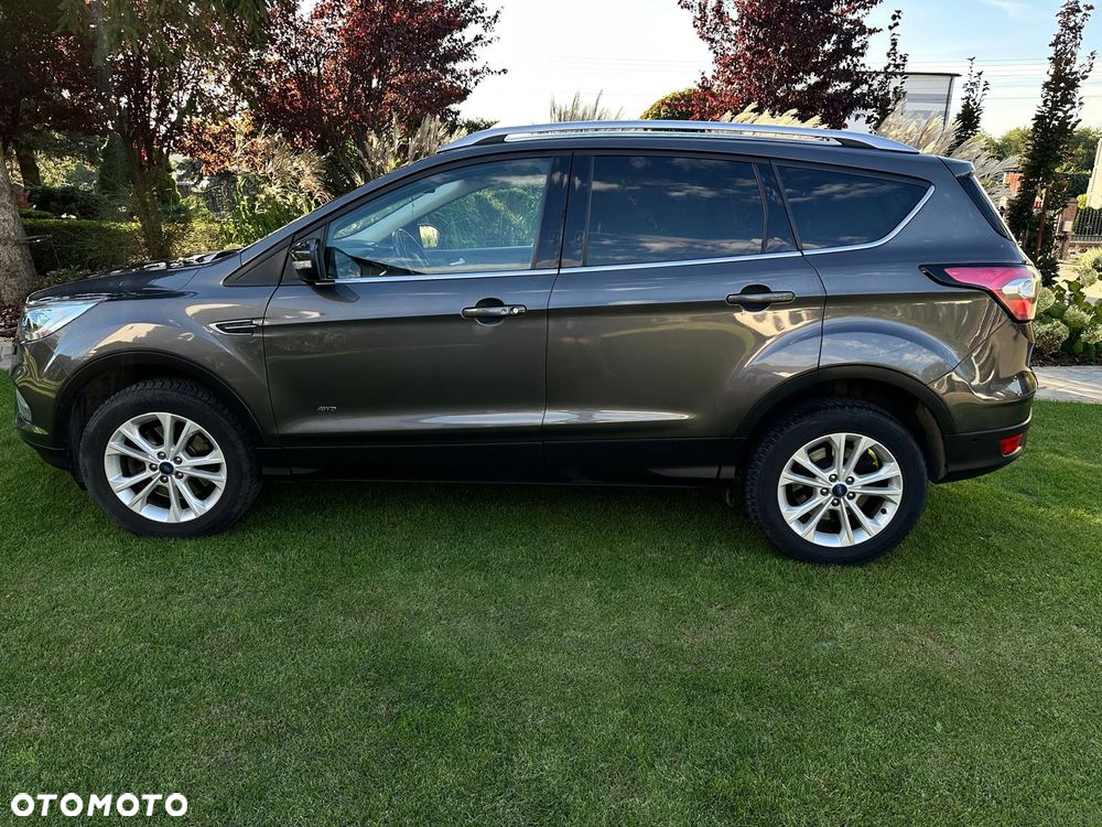 Ford Kuga 1.5 EcoBoost 4x4 Titanium - 3