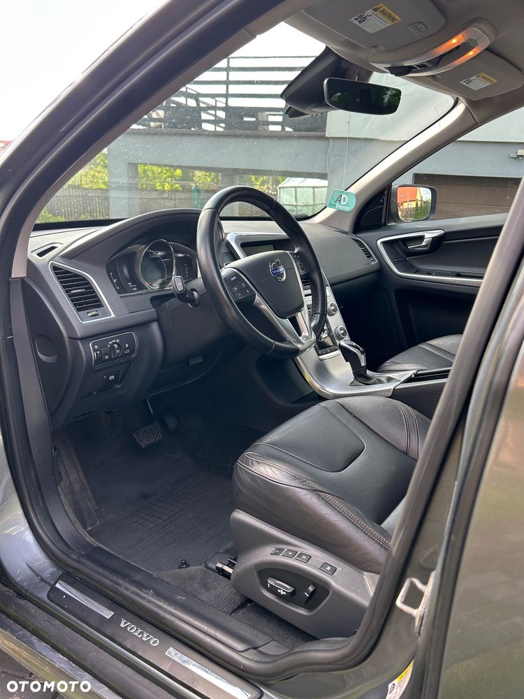 Volvo XC 60 T6 AWD Drive-E Summum - 10
