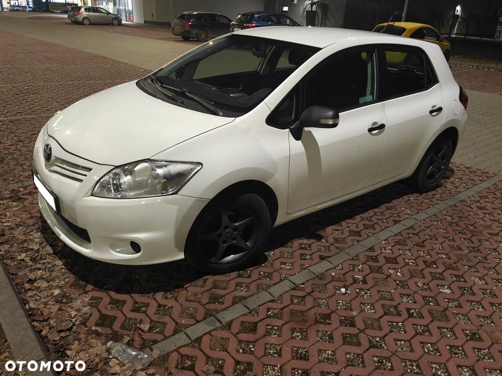 Toyota Auris 1.33 VVT-i Active - 2