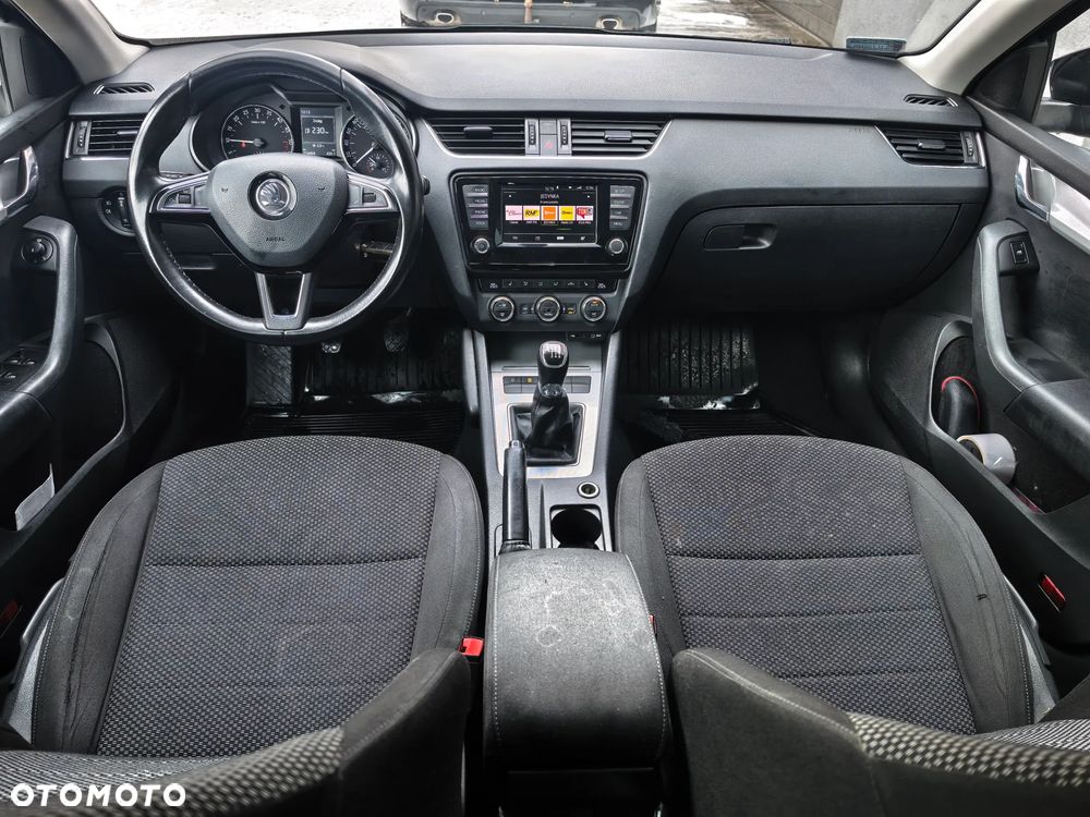 Skoda Octavia - 25