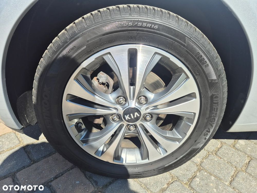 Kia Venga 1.4 CVVT Dream Team Edition - 9