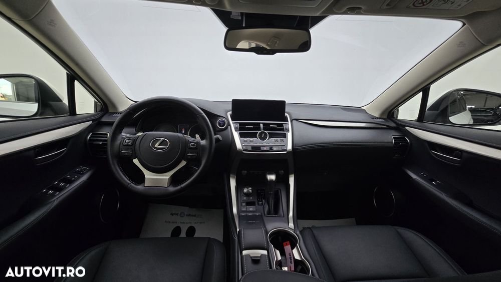 Lexus Seria NX 300h AWD Business - 15