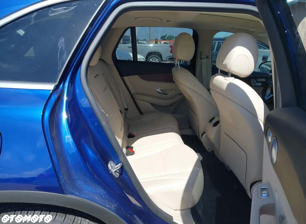 Mercedes-Benz GLC 300 4-Matic - 11