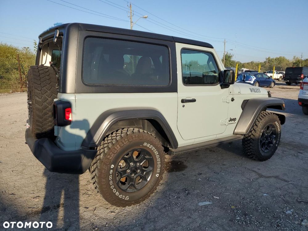 Jeep Wrangler - 3