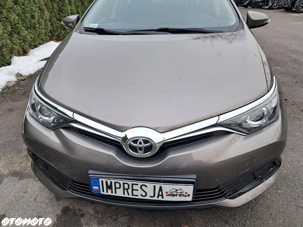 Toyota Auris - 4