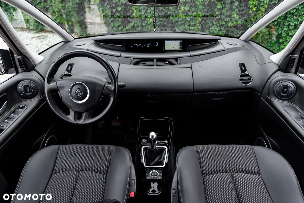 Renault Espace 2.0 Dynamique - 29