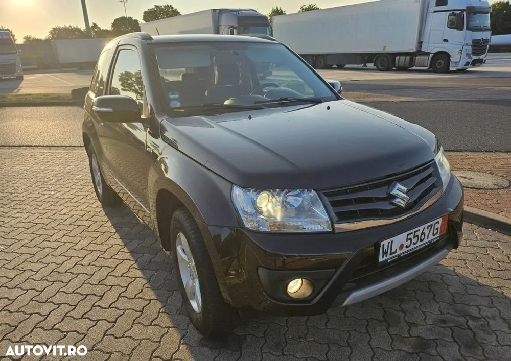 Suzuki Grand Vitara 1.9 DDiS Black&White DPF - 3