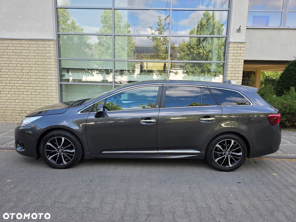 Toyota Avensis - 5