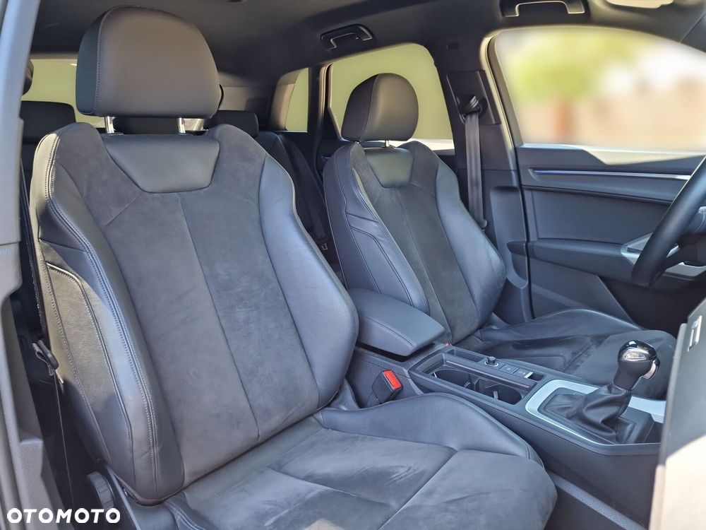 Audi Q3 35 TFSI mHEV S tronic - 25