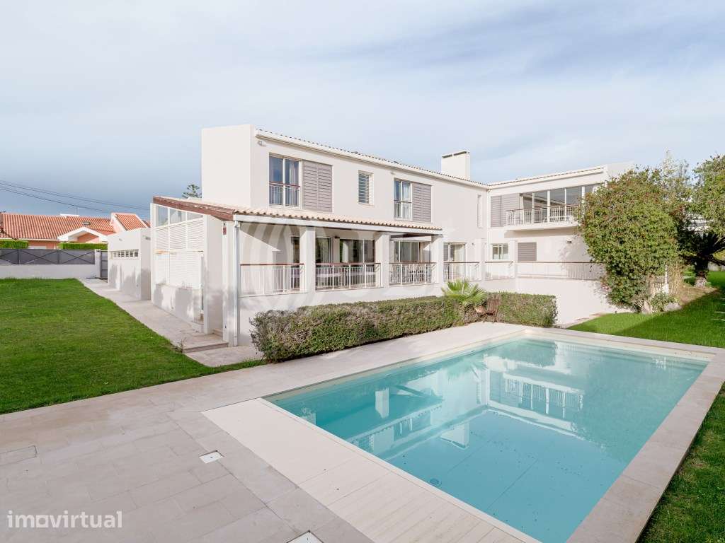 Moradia T6 com jardim e piscina, na Areia, em Cascais - Grande imagem: 3/36