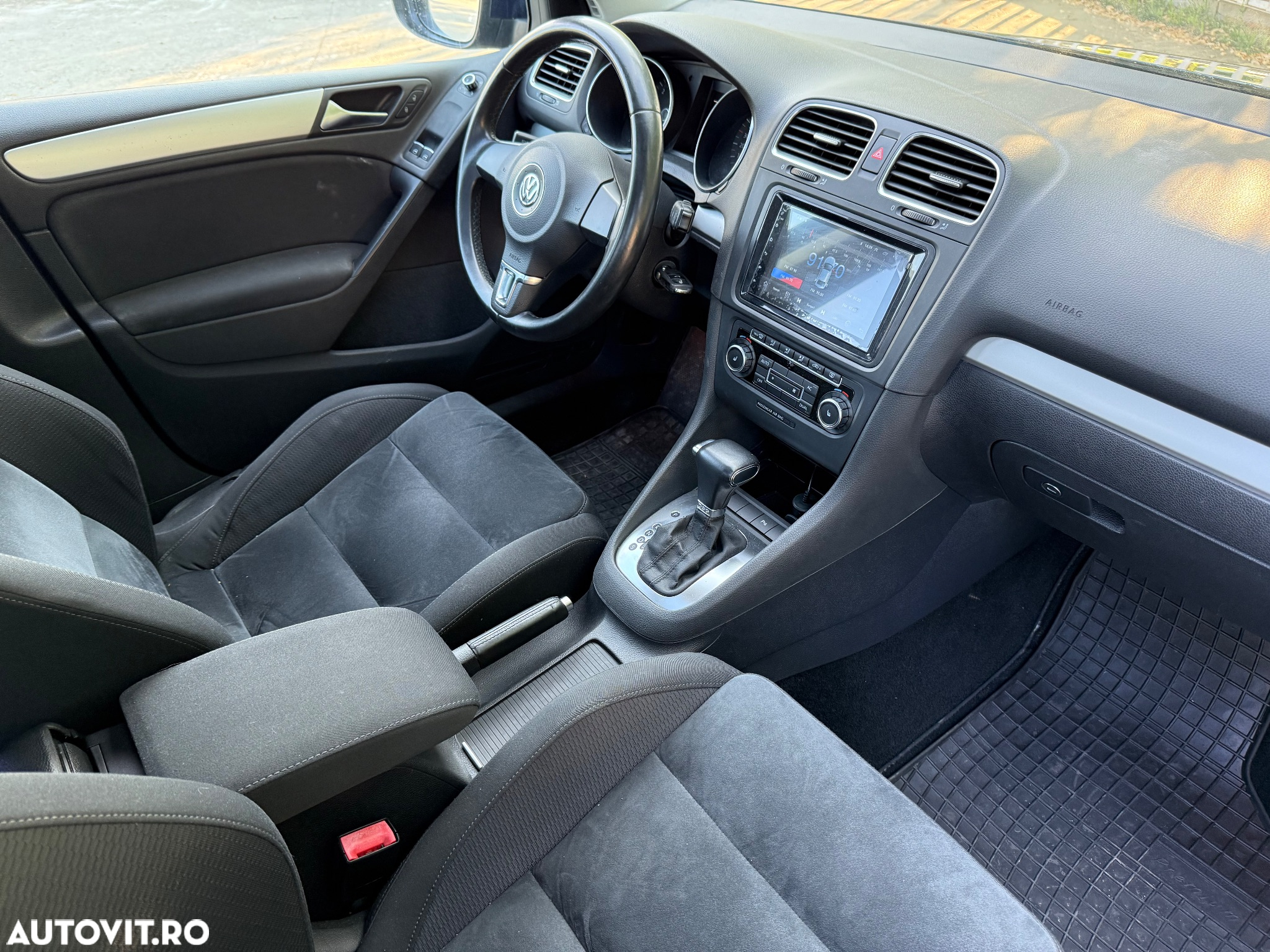 Volkswagen Golf 1.6 BlueTDI DSG Comfortline - 6