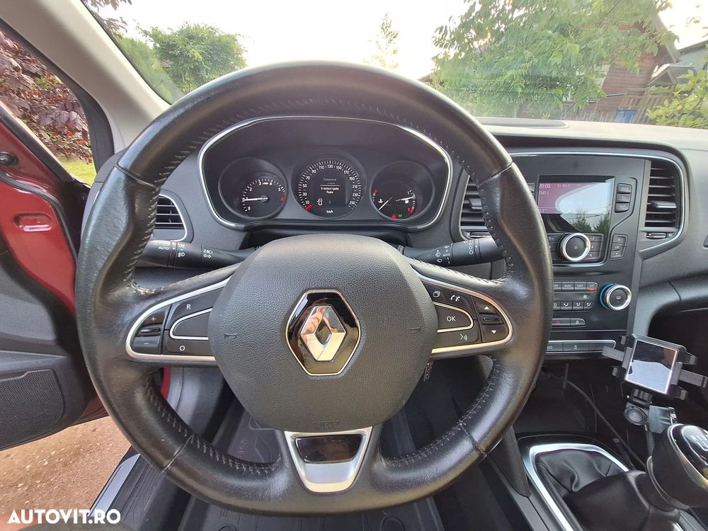 Renault Megane Energy TCe Zen - 6