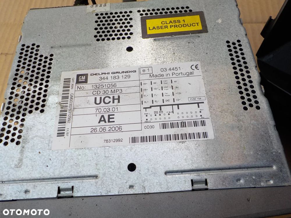 wyświetlacz radio cd mp3 opel zafira b 344183129 13111163 - 3