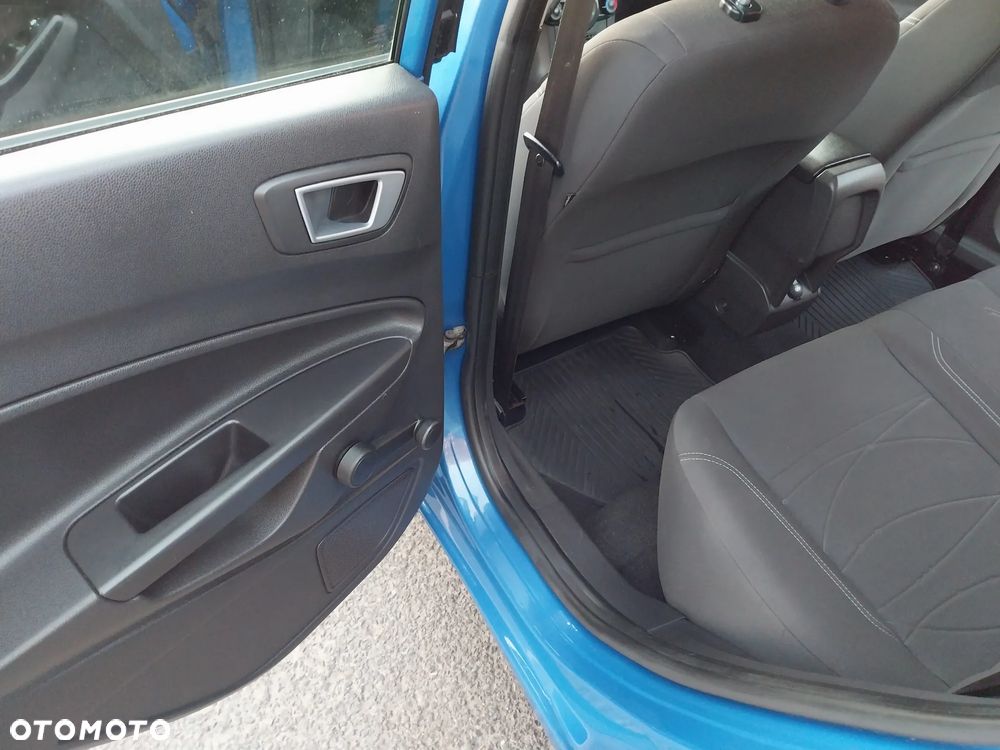 Ford Fiesta 1.0 EcoBoost Silver X Plus - 27