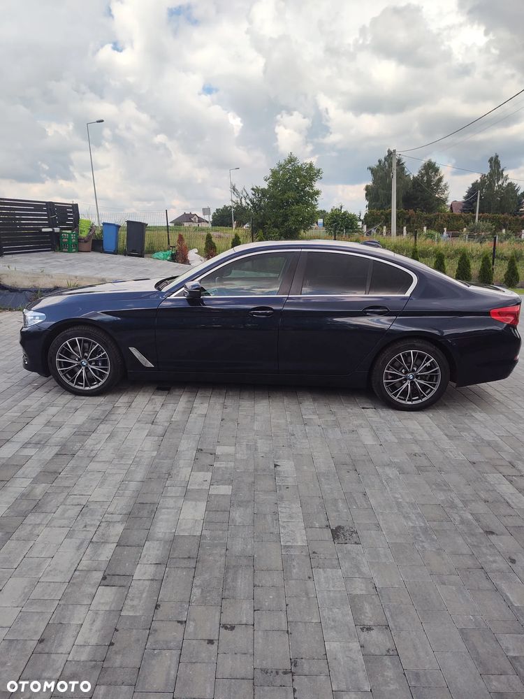 BMW Seria 5 520d xDrive M Sport Edition - 8