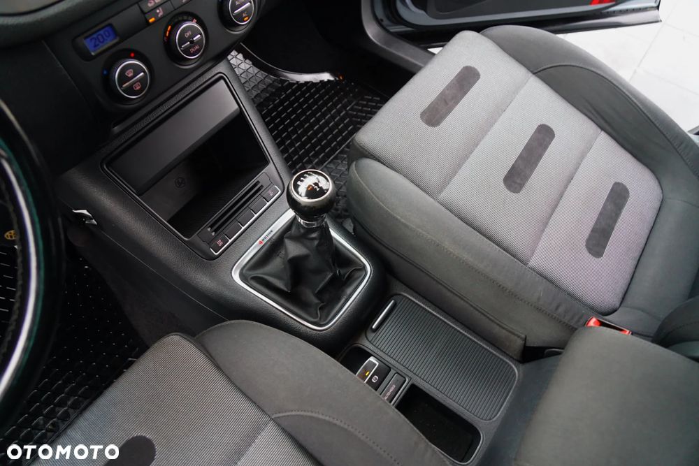 Volkswagen Tiguan - 35