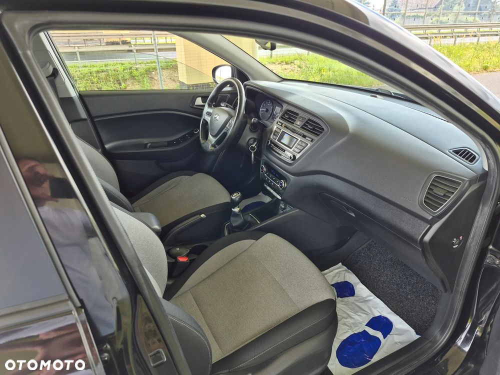 Hyundai i20 - 8