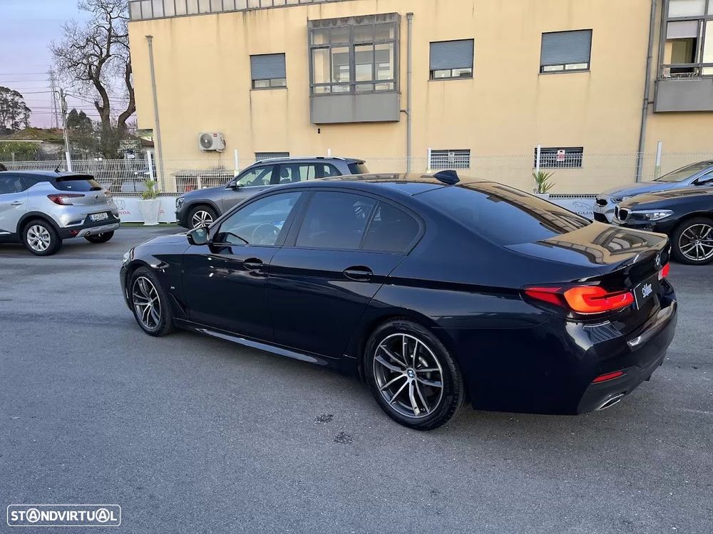 BMW 520 d Pack Desportivo M Auto - 45