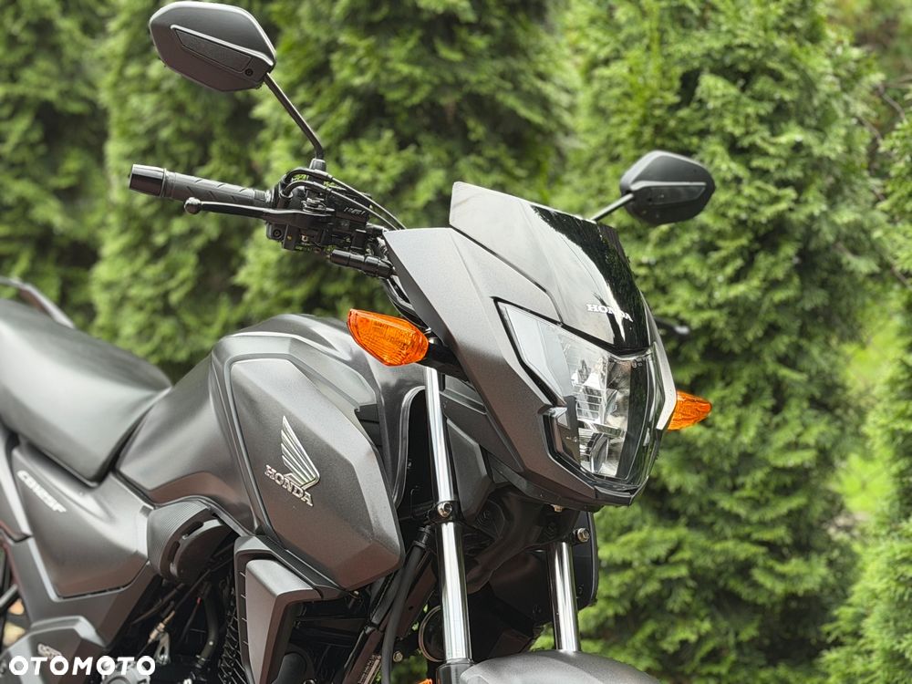 Honda CB - 11