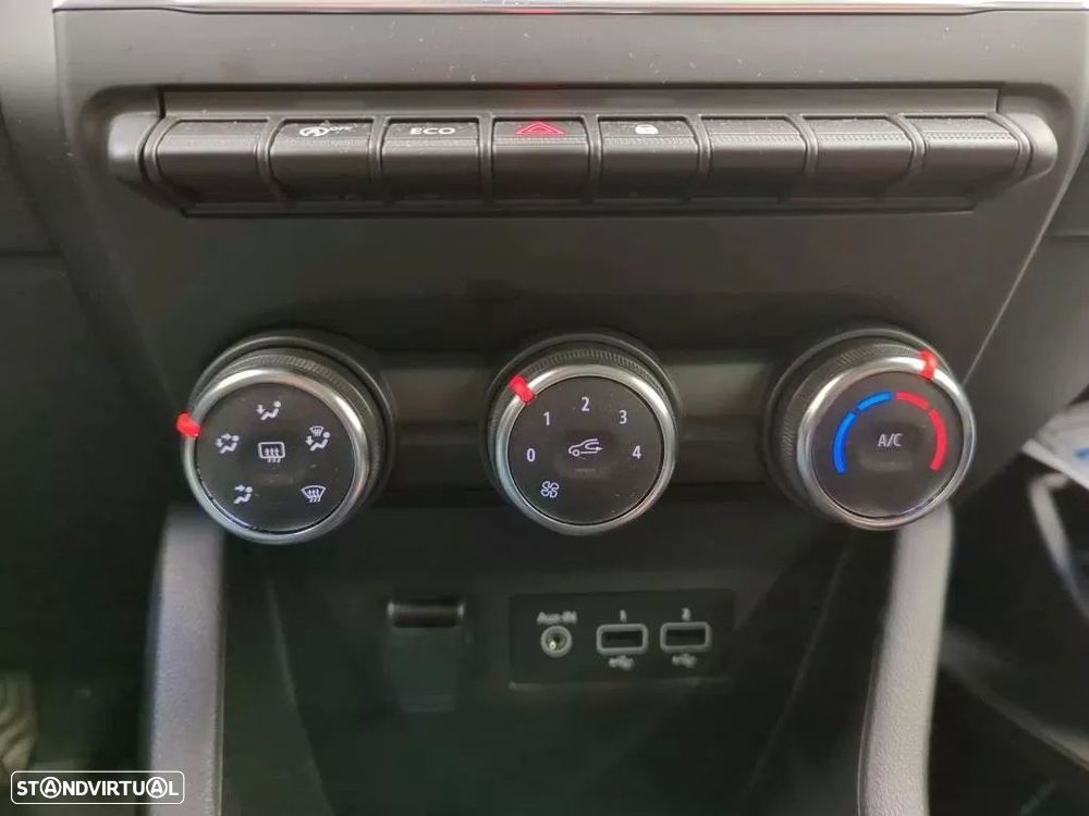 Renault Clio 1.0 TCe Evolution - 27