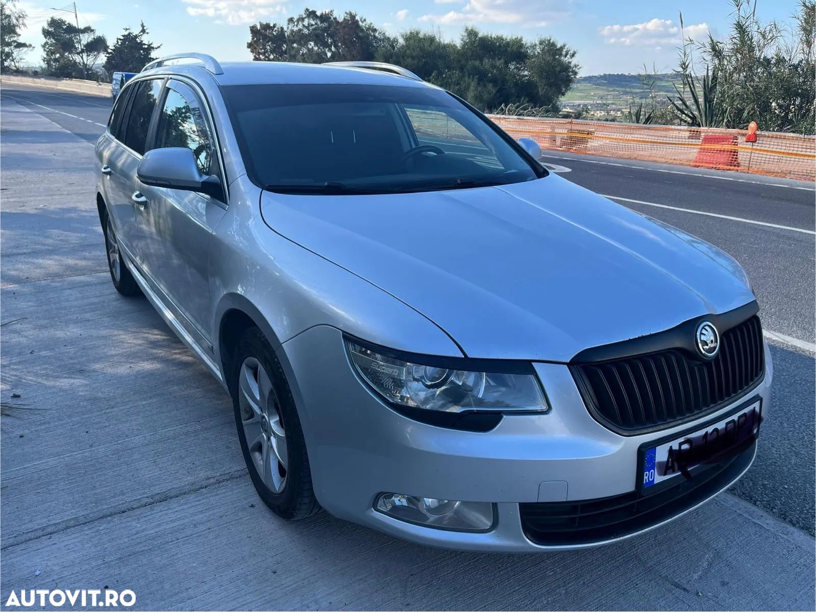 Skoda Superb 2.0 TDI DSG Elegance - 1