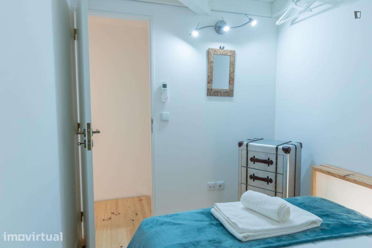 Apartamento com 2 quartos - localizado em Montes Claros Coimbra - Grande imagem: 3/26