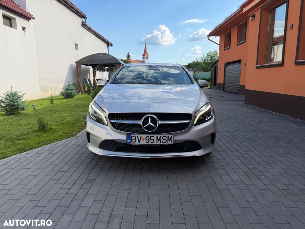 Mercedes-Benz A 200 7G-DCT - 2